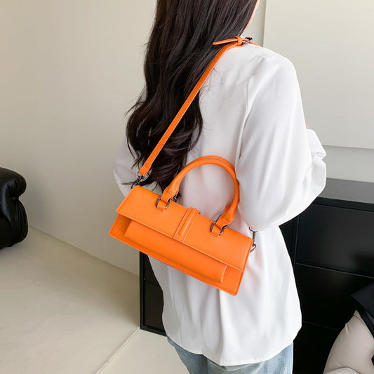 Popular fashion women's handbags 2024 new high-value baguette bag trendy messenger shoulder bag wholesale Classy’s