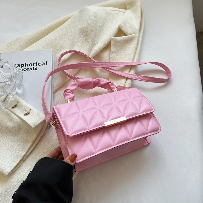 The women's textured diamond-shaped embroidered thread pleated handbag is spring and stylish, and the single-shoulder crossbody bag is trendy Hypersku