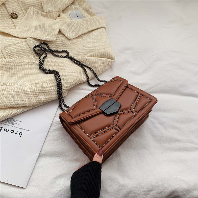 Shangxin bag handbags 2020 autumn and winter new fashion all-match messenger bag ins rivet single shoulder chain small square bag Classy’s