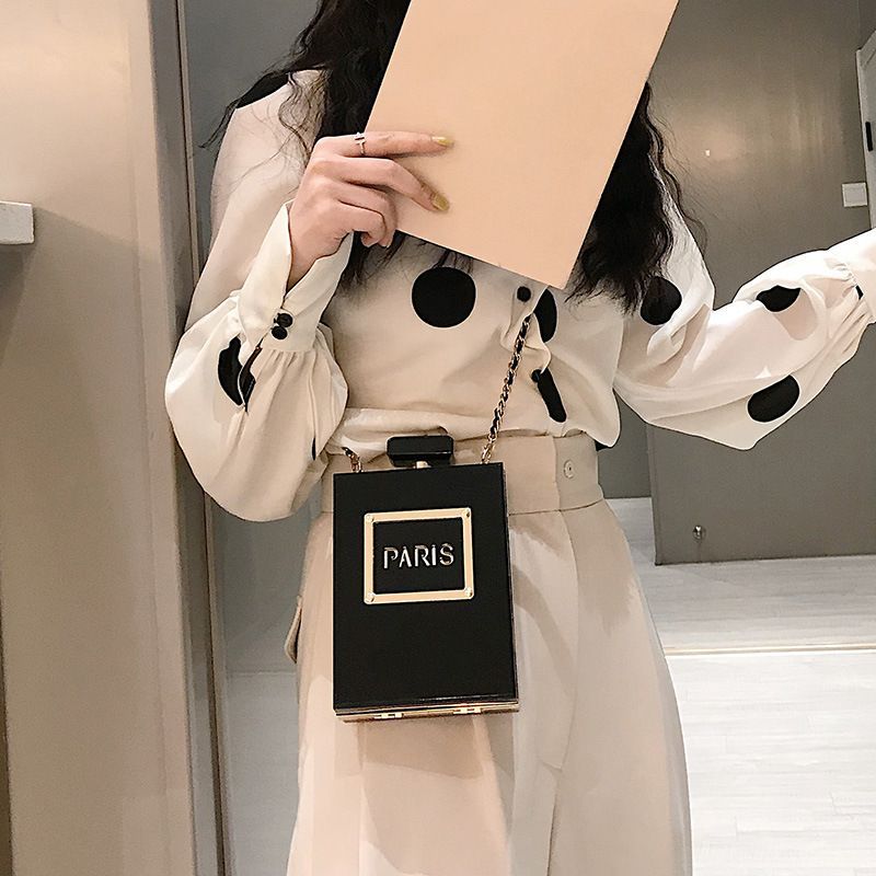 Bag handbags 2020 new European and American fashion dinner bag personality creative perfume bottle hand transparent shoulder bag Classy’s