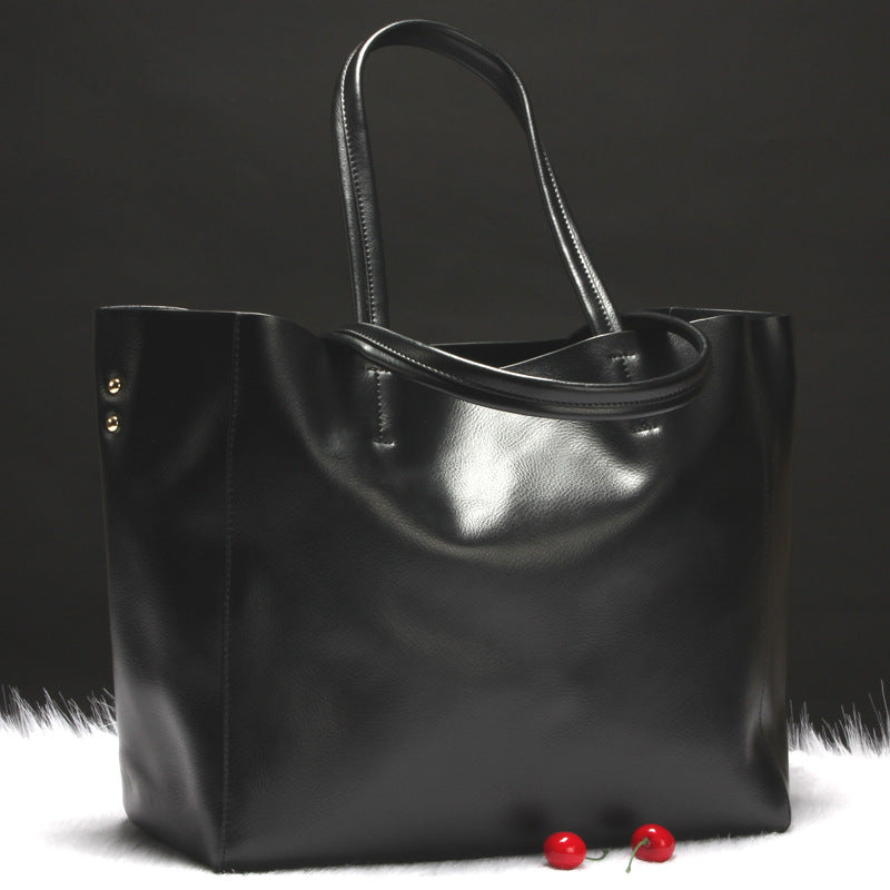 2018 new European and American fashion handbags female cowhide bag large capacity handbag a generation Classy’s