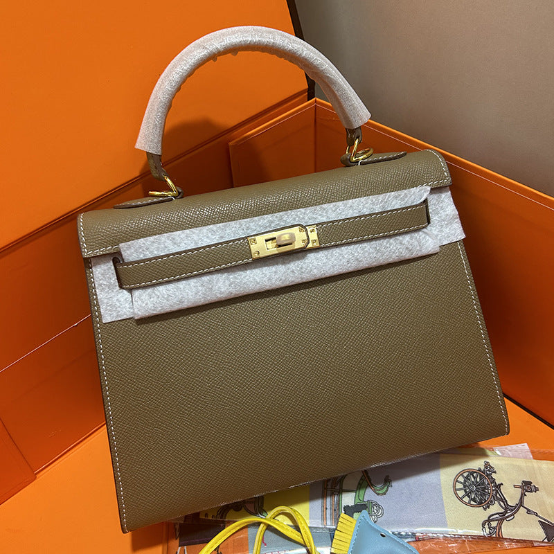 Single-shoulder crossbody bag made of cowhide Hypersku