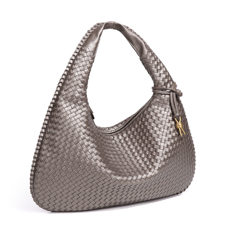 Crescent Hand-Woven Dumpling Bag eprolo