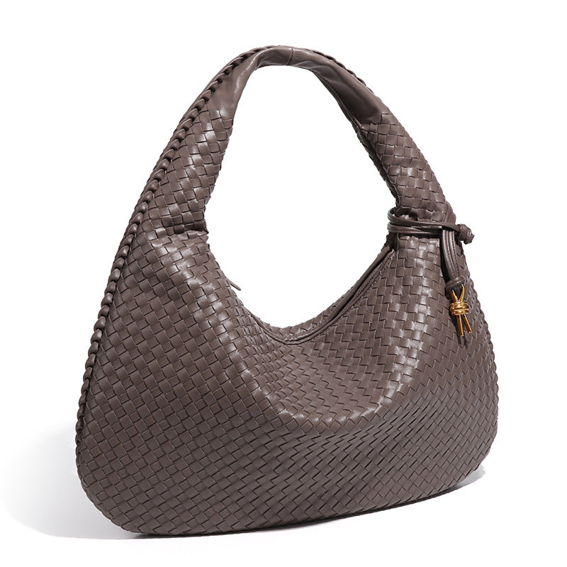Crescent Hand-Woven Dumpling Bag eprolo