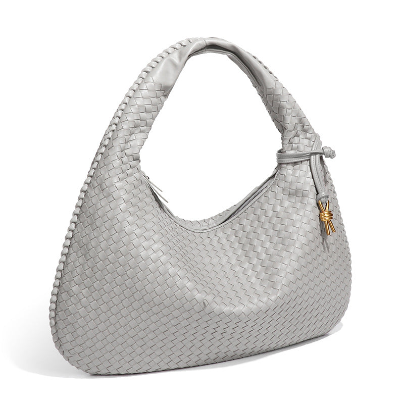 Crescent Hand-Woven Dumpling Bag eprolo