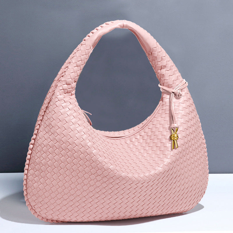 Crescent Hand-Woven Dumpling Bag eprolo