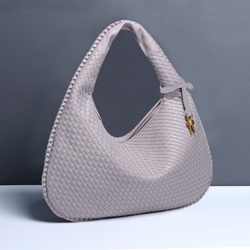 Crescent Hand-Woven Dumpling Bag eprolo
