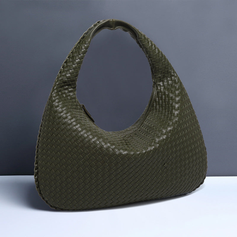 Crescent Hand-Woven Dumpling Bag eprolo