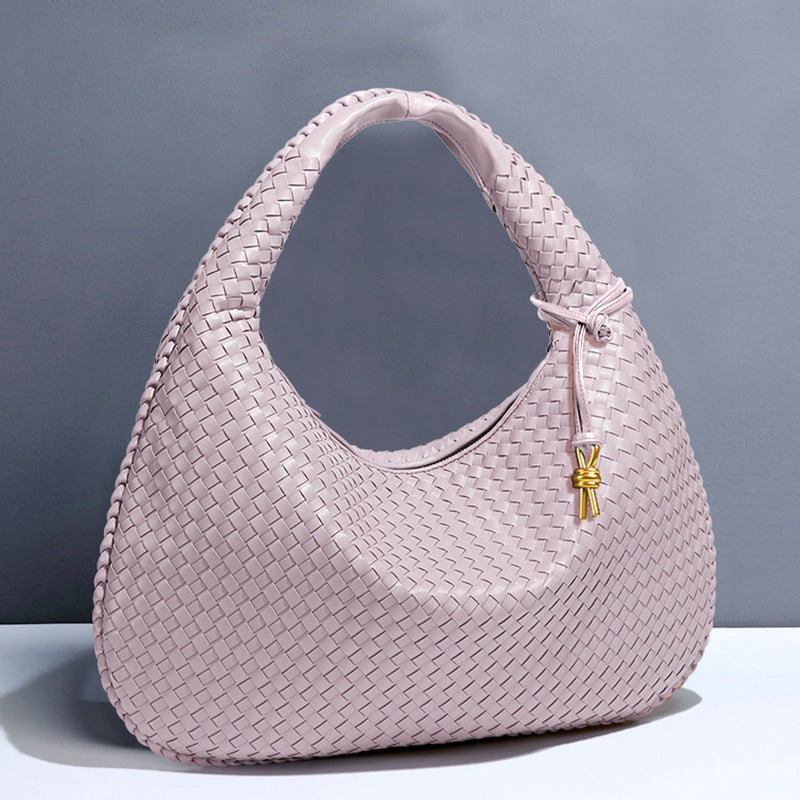 Crescent Hand-Woven Dumpling Bag eprolo