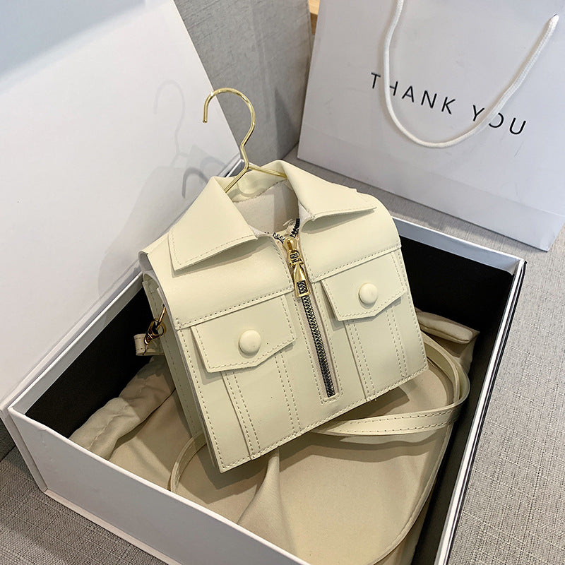 Personalized design, fashionable, simple and casual handbags for women, 2024 new style, European and American retro shoulder messenger bag Classy’s