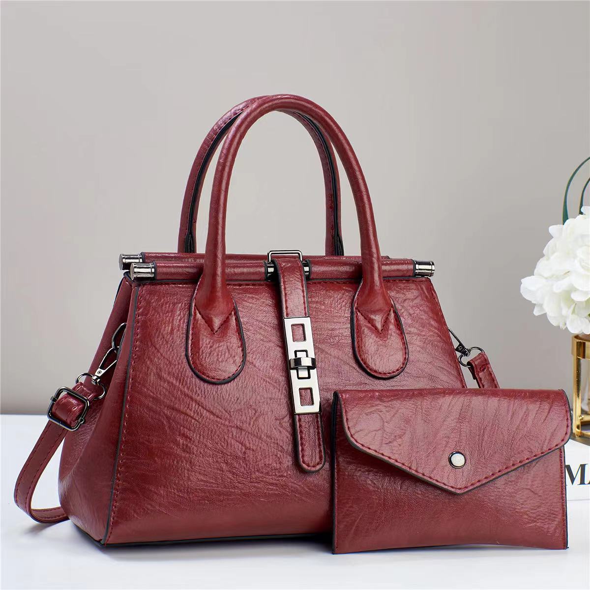 Foreign trade hot-selling versatile trendy ladies handbags 2025 new Korean style fashion shoulder messenger bag manufacturers Classy’s