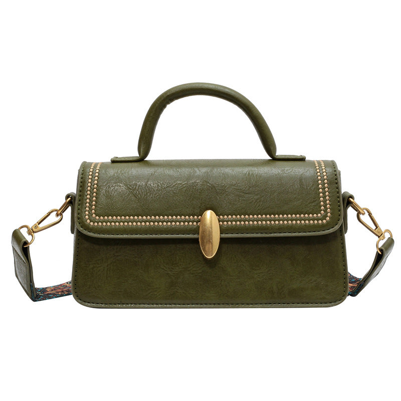 2023 autumn and winter new high-end trendy French handbags fashionable retro simple versatile messenger bag commuting Classy’s