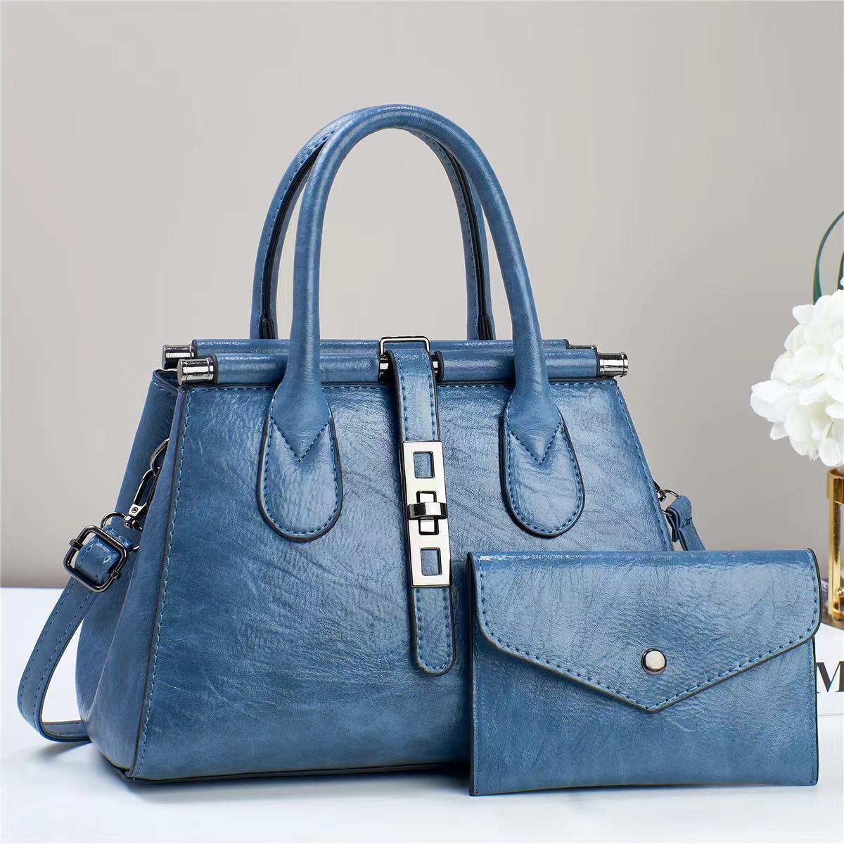 Foreign trade hot-selling versatile trendy ladies handbags 2025 new Korean style fashion shoulder messenger bag manufacturers Classy’s