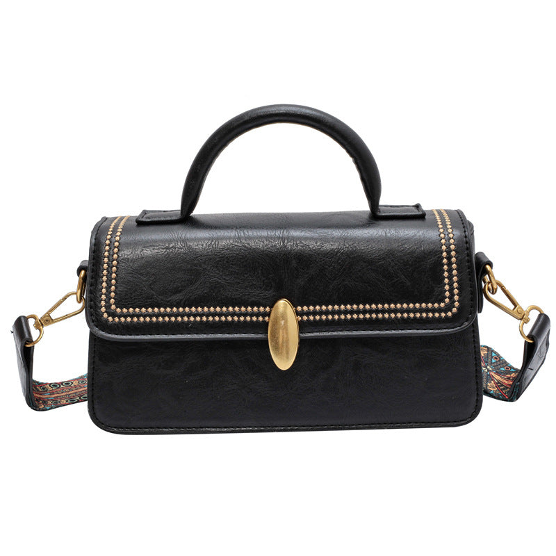 2023 autumn and winter new high-end trendy French handbags fashionable retro simple versatile messenger bag commuting Classy’s
