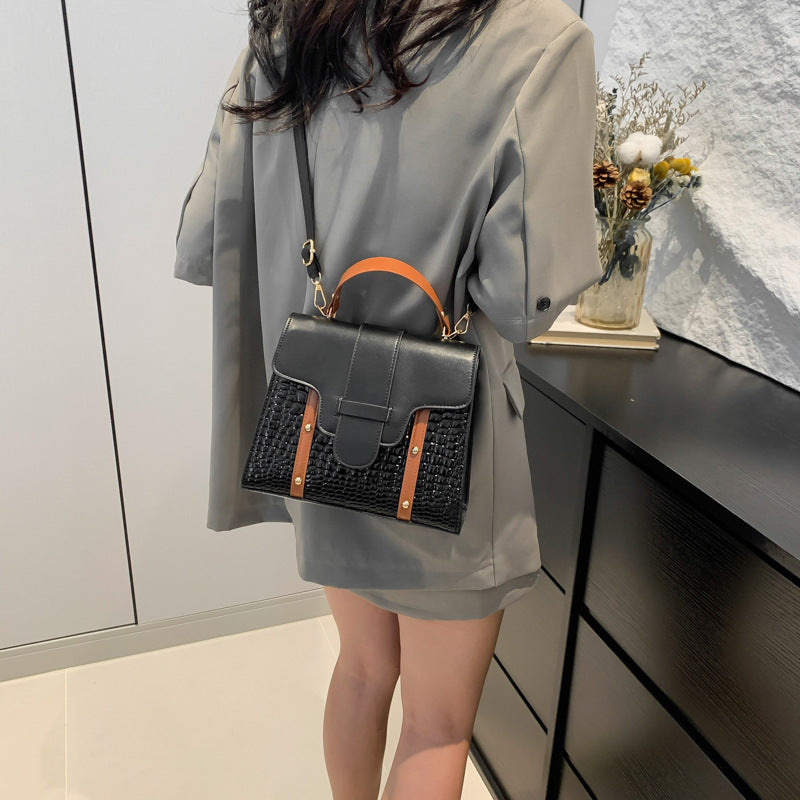 Textured handbags for women 2024 summer new stone pattern rivet shoulder bag high-end versatile messenger bag wholesale Classy’s