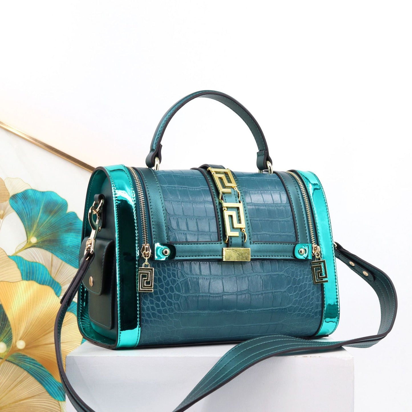 Cross-border women's bags crocodile pattern handbags European and American big-name Boston bags womenhandbag trendy all-match Classy’s