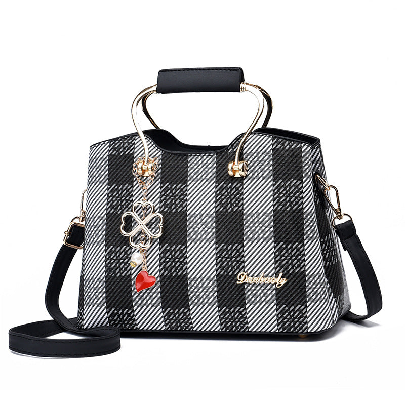 Women's bags cross-border new fashion handbags spring and summer popular foreign style handbags shoulder bags versatile trendy messenger bags Classy’s