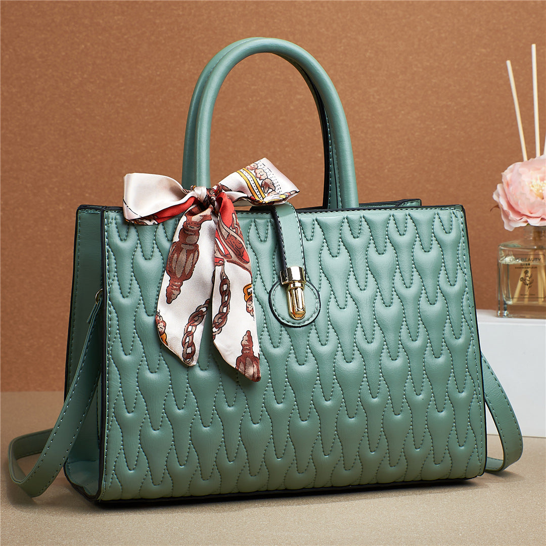 Taizhou women's bags new European and American fashion foreign trade handbags PU bags messenger shoulder bags leisure large bags wholesale Classy’s
