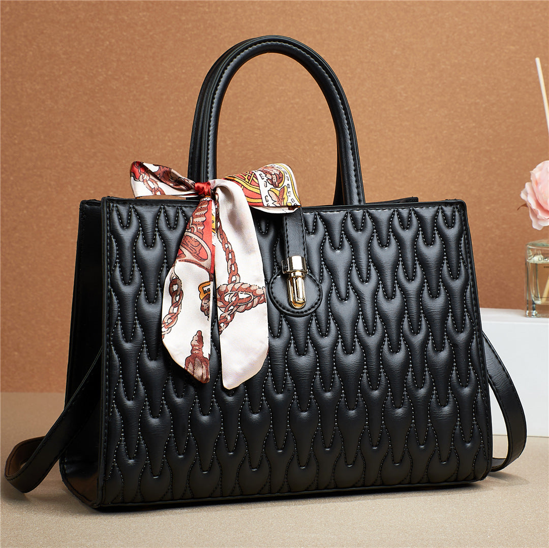 Taizhou women's bags new European and American fashion foreign trade handbags PU bags messenger shoulder bags leisure large bags wholesale Classy’s