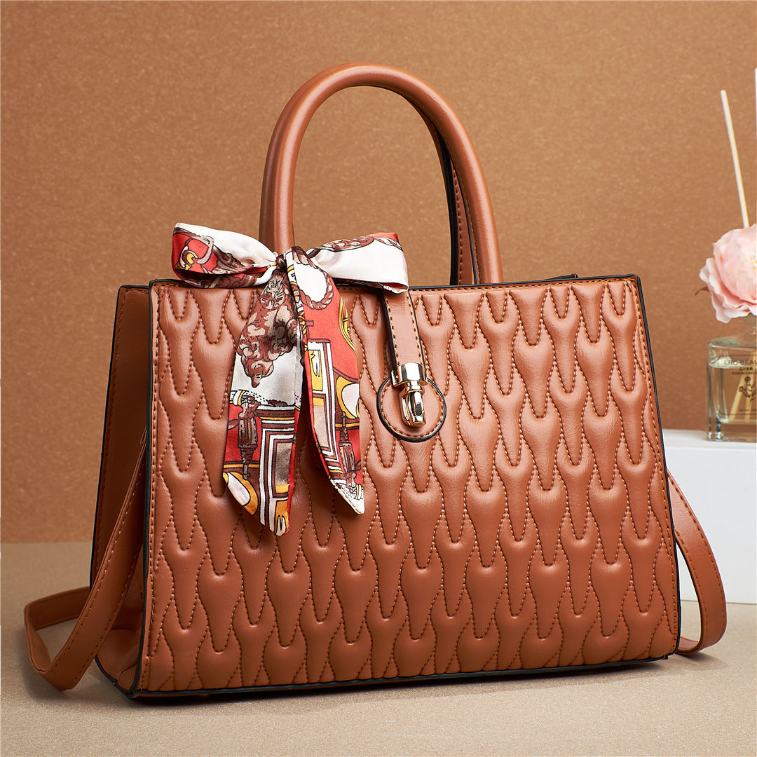 Taizhou women's bags new European and American fashion foreign trade handbags PU bags messenger shoulder bags leisure large bags wholesale Classy’s