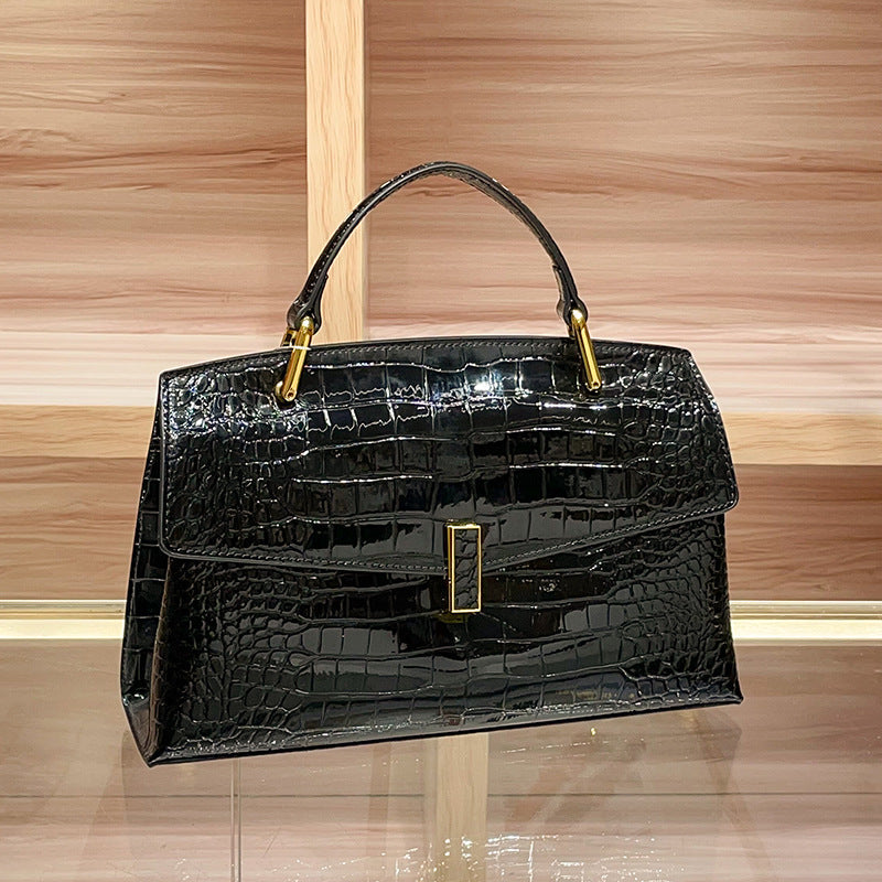 Crocodile Pattern Leather Crossbody Bag Classy’s