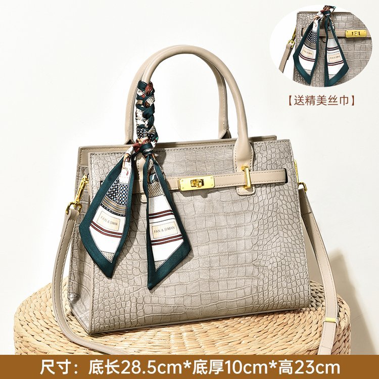 Commuter handbags for women 2025 new style light luxury platinum bag large capacity mom bag high-end messenger bag Classy’s