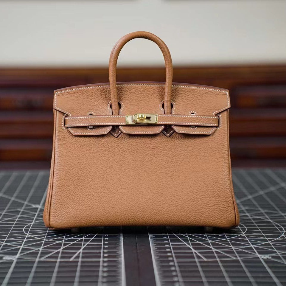 2025 Top-Grade Cowhide Women's Bags High-Grade Platinum Bags Fashionable Temperament Genuine Leather Women's Bags Classic All-match Handbags Classy’s