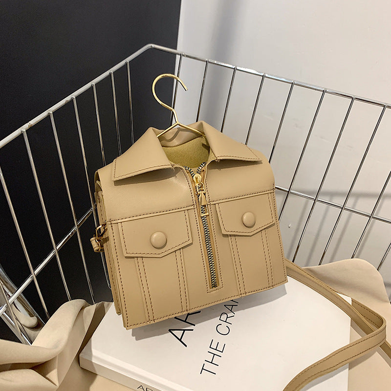 Personalized design, fashionable, simple and casual handbags for women, 2024 new style, European and American retro shoulder messenger bag Classy’s