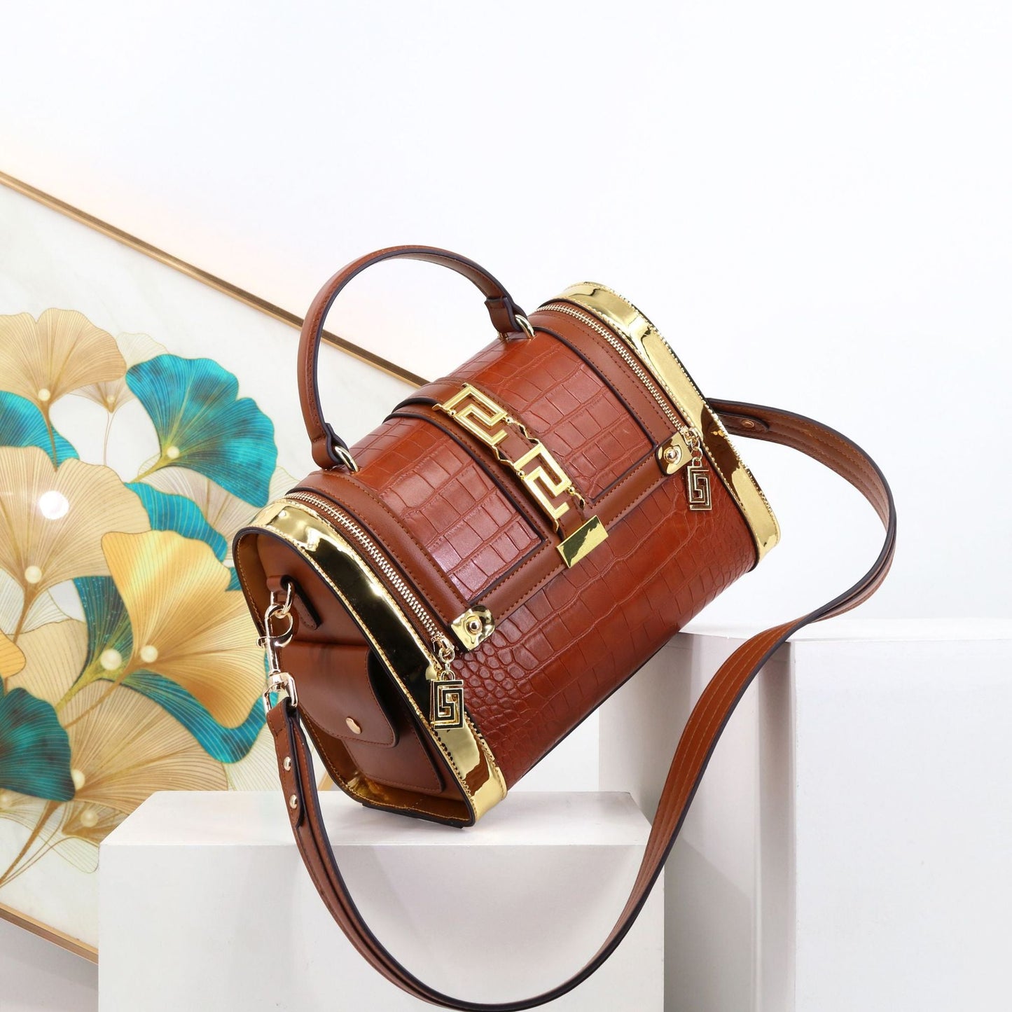 Cross-border women's bags crocodile pattern handbags European and American big-name Boston bags womenhandbag trendy all-match Classy’s
