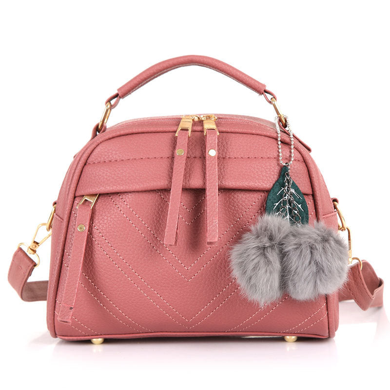 Wholesale popular textured bags for women 2023 new style fashionable handbags and shoulder bags all-match messenger bags Classy’s