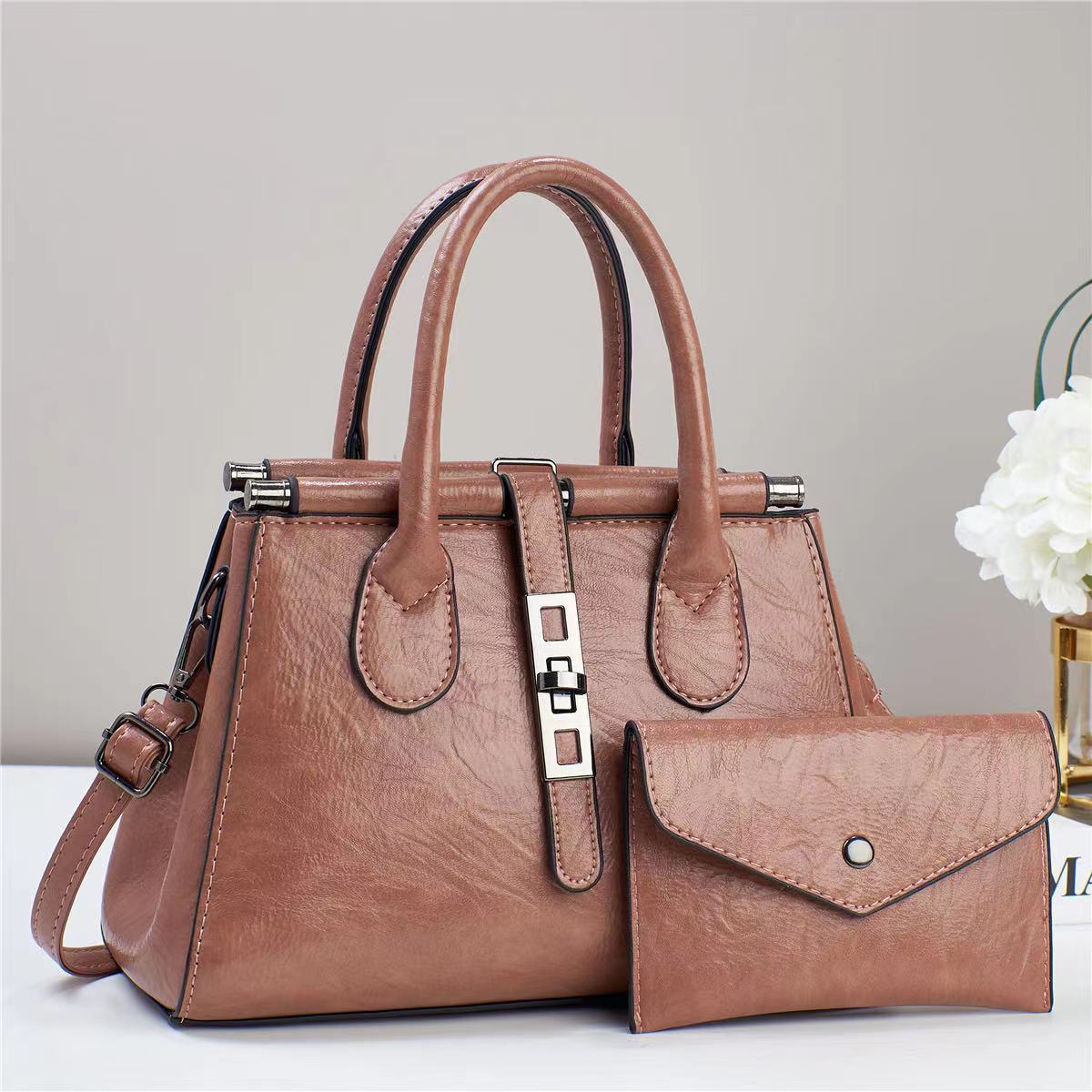 Foreign trade hot-selling versatile trendy ladies handbags 2025 new Korean style fashion shoulder messenger bag manufacturers Classy’s