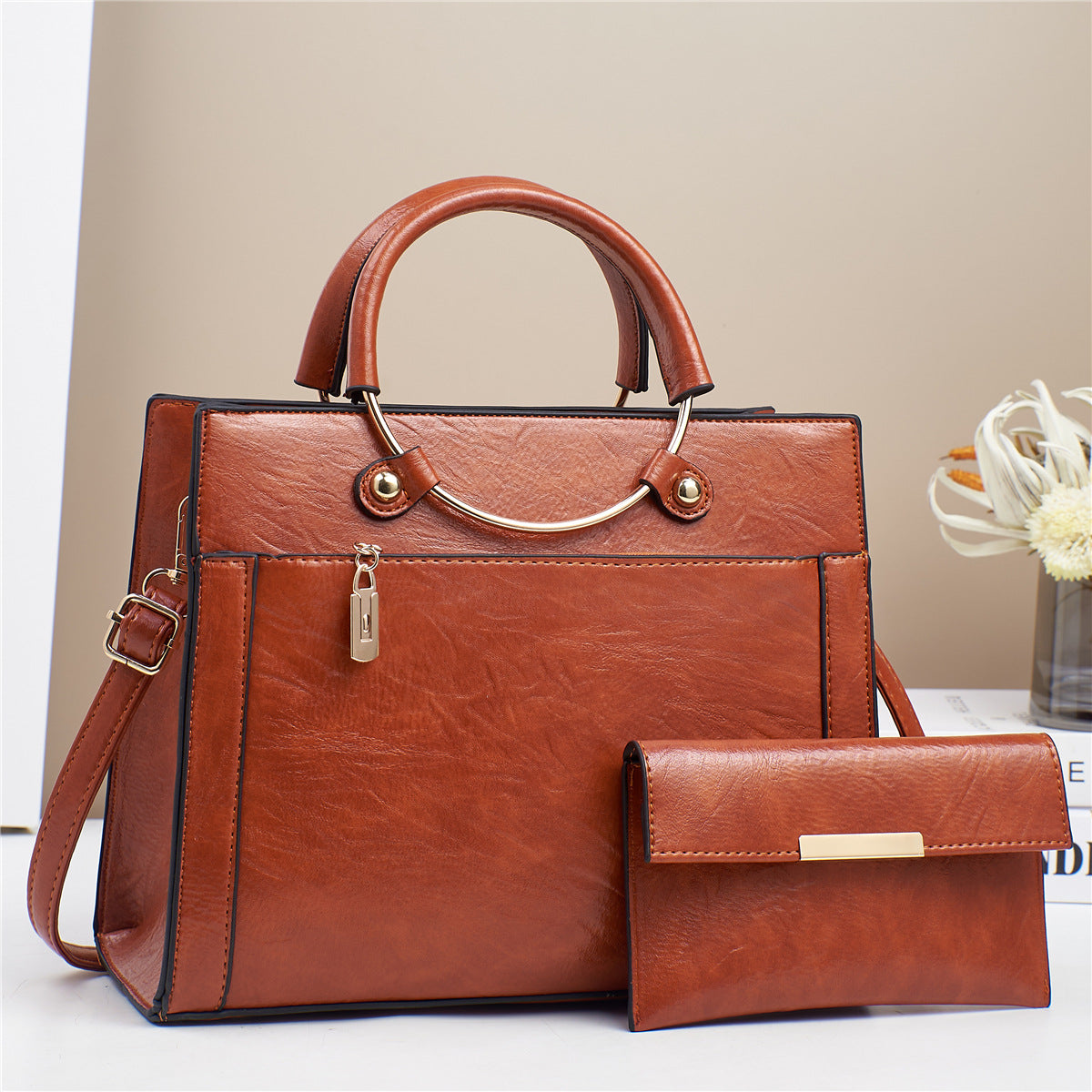 Ladies handbags new large capacity shoulder bag temperament soft leather mom bag fashionable commuter women's bag can be cross-body Classy’s
