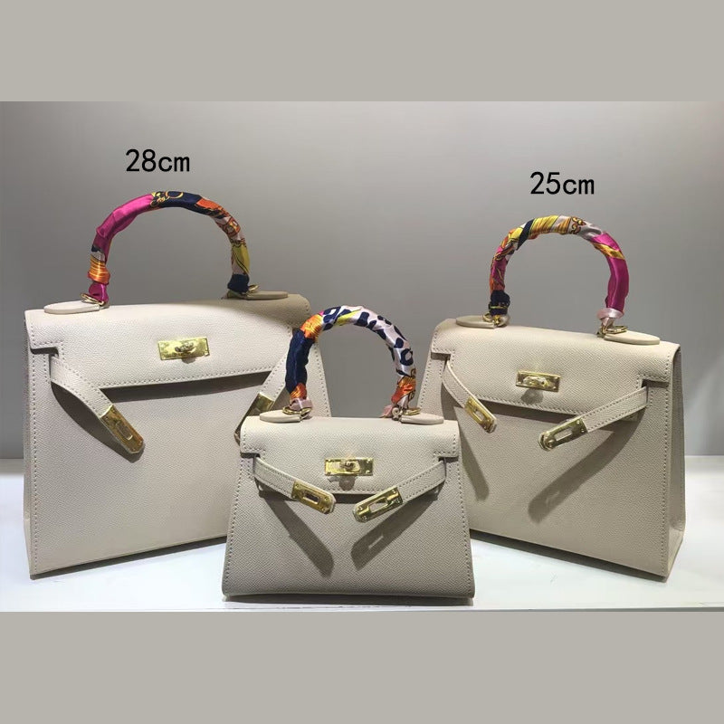 Single-shoulder crossbody bag made of cowhide Hypersku