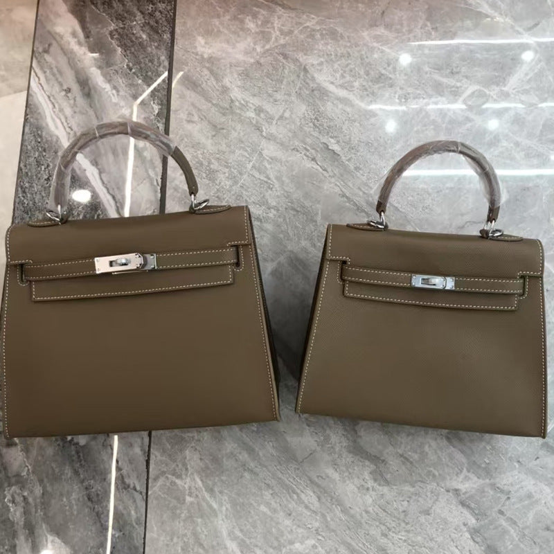Single-shoulder crossbody bag made of cowhide Hypersku